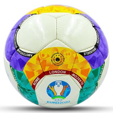 Футбольный мяч Euro 2020